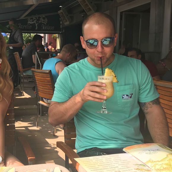 Meet your Posher, Max - Picture 1 of 1